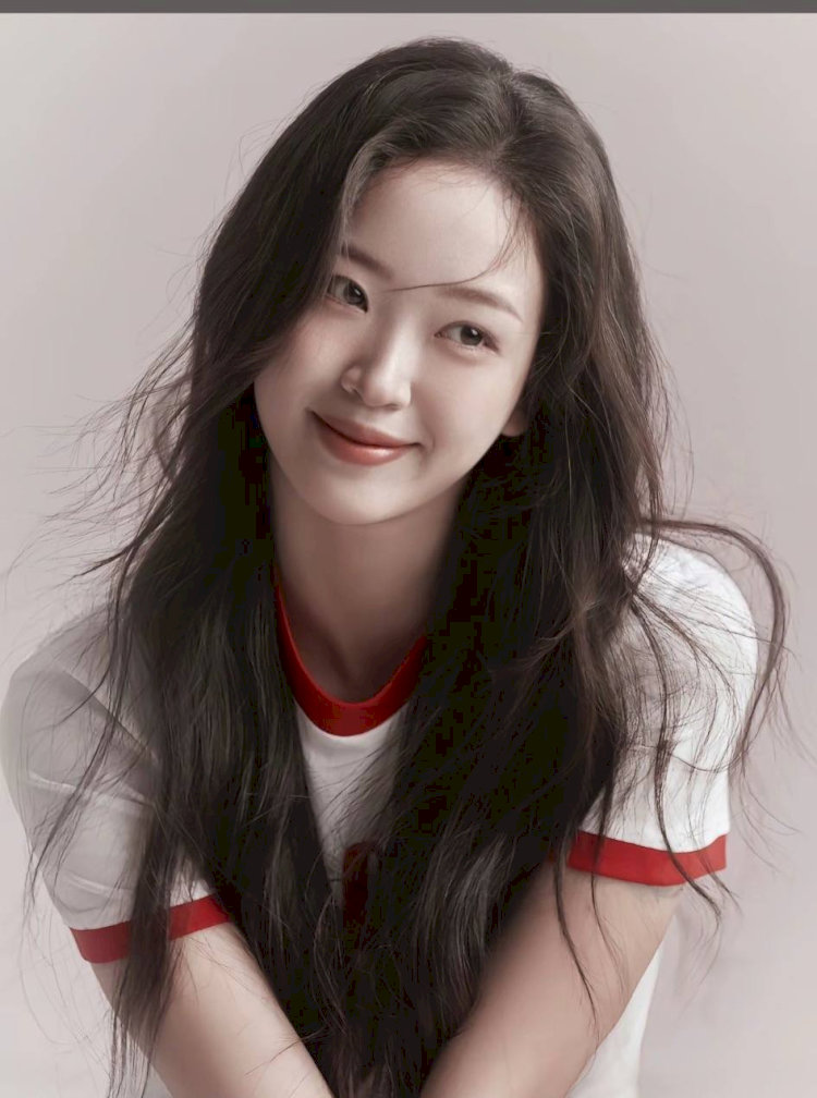 Đằng Trạch Văn: Nữ thần xinh đẹp của làng phim ngắn Hoa ngữ